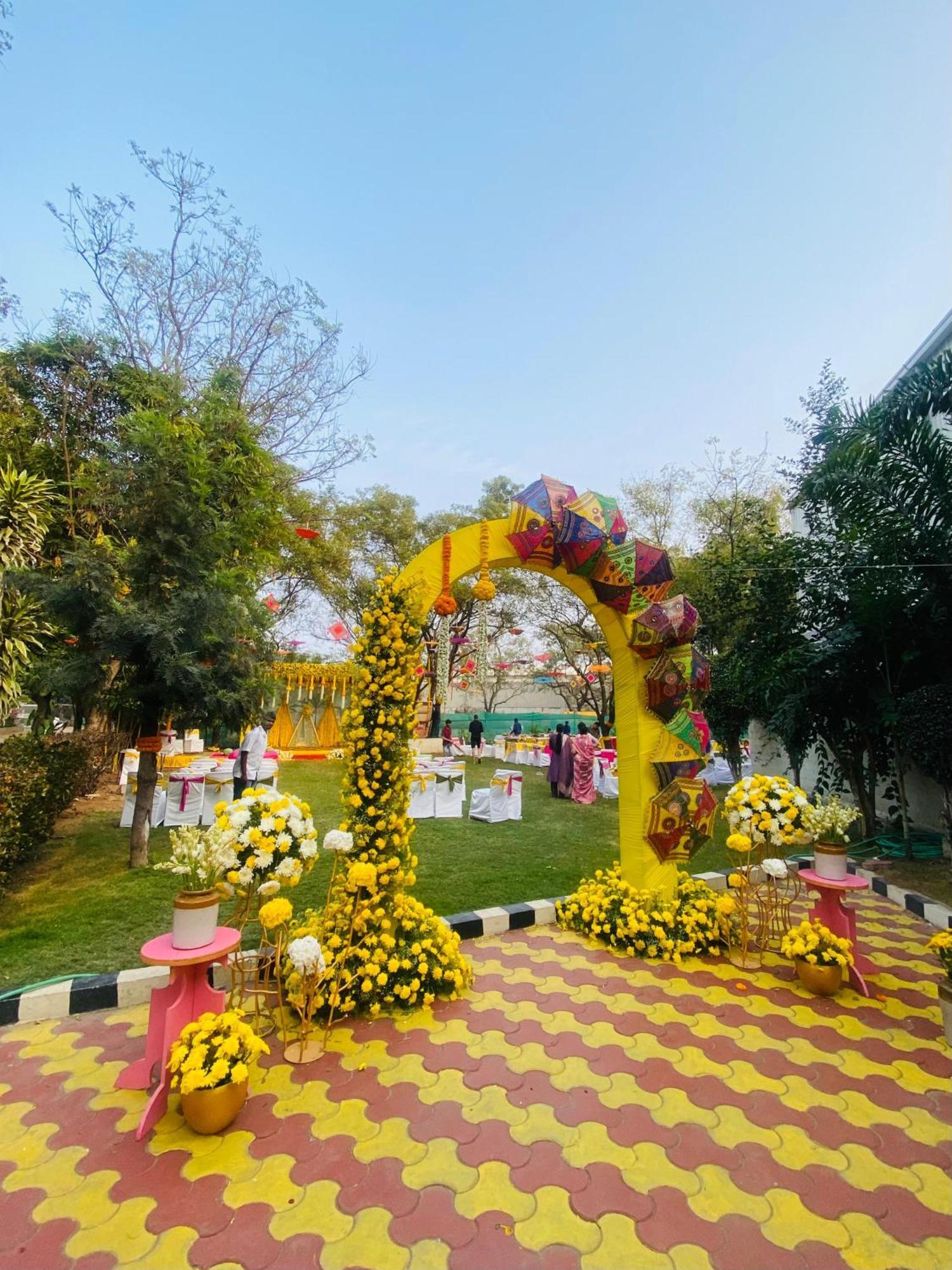 Hotel Shloka Residency Shamshabad Esterno foto